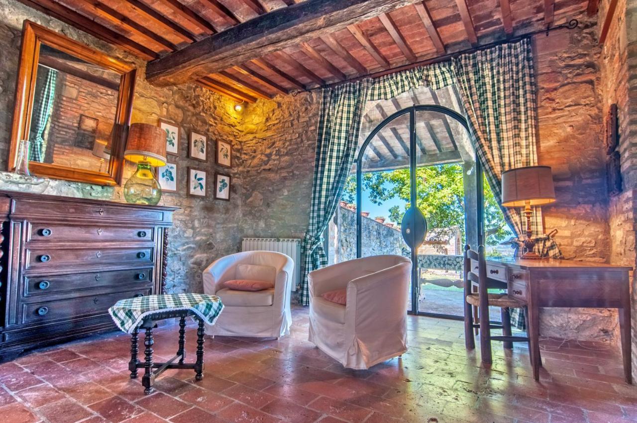Agriturismo I Frati Paciano Exterior photo