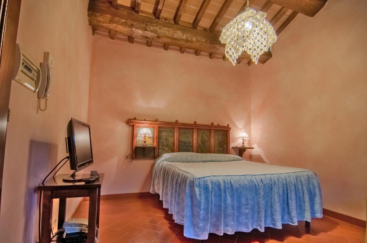 Agriturismo I Frati Paciano Exterior photo